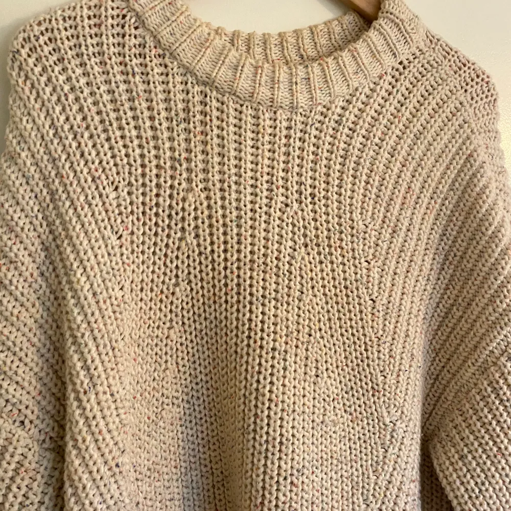 Knitted sweatshirt. Tröjor & Koftor.