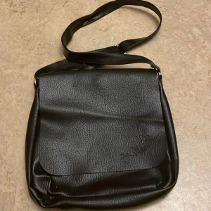 Väska - Brun väska i ny skick