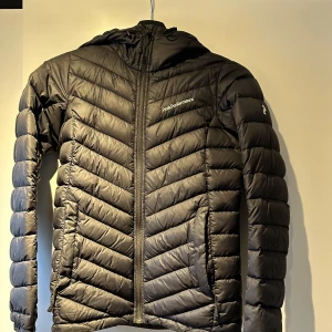 Peak performance  - Välvårda jacka för höst/vinter/vår