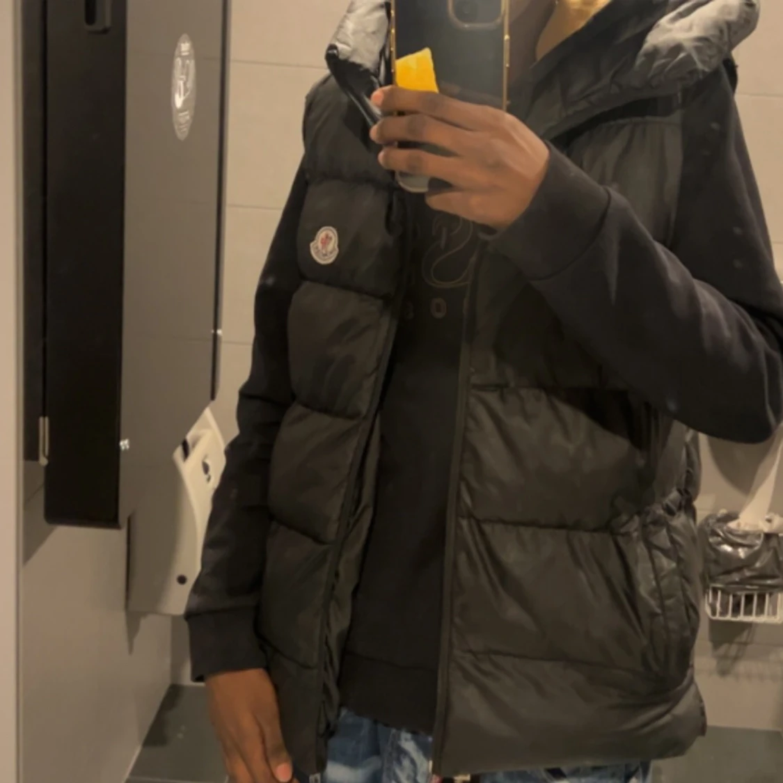 Moncler väst  A-kopiad  - 90