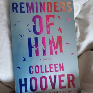 Bok på engelska av Colleen Hoover, läst en gång men är i nyskick