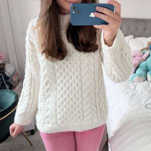 Stickad tröja!  - Så najs stickadtröja som perfekt till skolan i vinter!