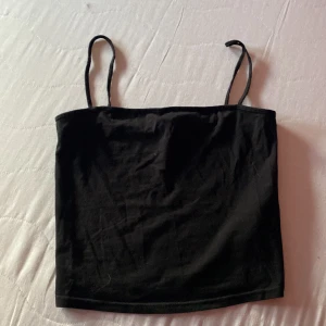 Linne - Ett helt vanligt cropped linne från hm