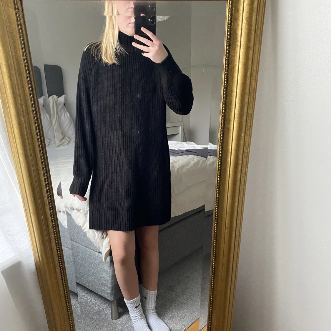 Svart stickad klänning 