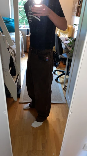 Polar Big boys jeans baggy - Polar big boys. Jag använder aldrig dessa o dem är knappt använda annars. Cond 10/10. Har bytt stil så vill bli av med dem.