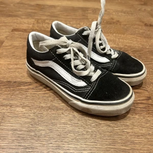 Vans barn  - Storlek 30