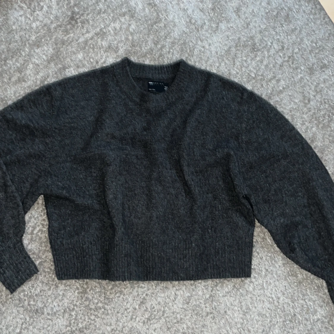 Stickad cropad tröja - 91