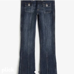 Söker dessa jeans - jag söker dessa jeans storlek 164-172❤️skriv ifall ni har jag köper då