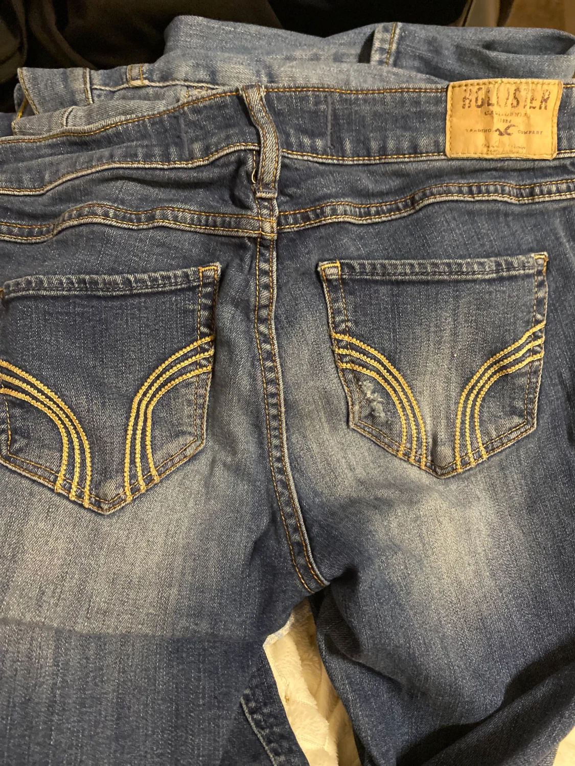 Hollister straight jeans - 90