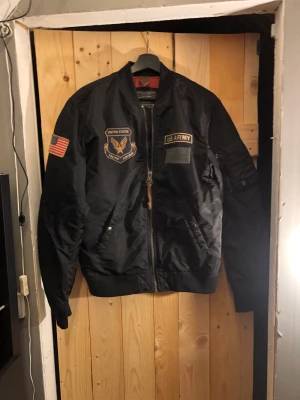 Bomberjacka  - Bomberjacka från Jack & Jones
