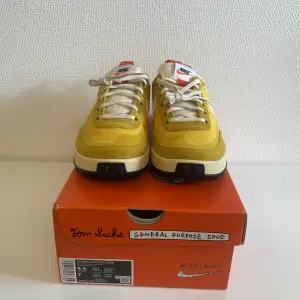 Säljer ett par oanvända Nike Tom Sachs general purpose skor storlek 40 Pris kan diskuteras 