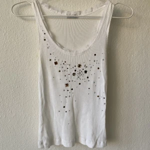 Linne - Vitt linne med jättecoolt diamant mönster!!