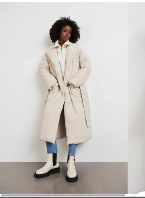 Vinterjacka - Fin vinterjacka som är i bra skick, storlek S