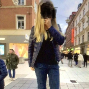 Dun jacka - Säljer denna ur snygga jackan då den ej kommer till användning längre🙏🏼❤️