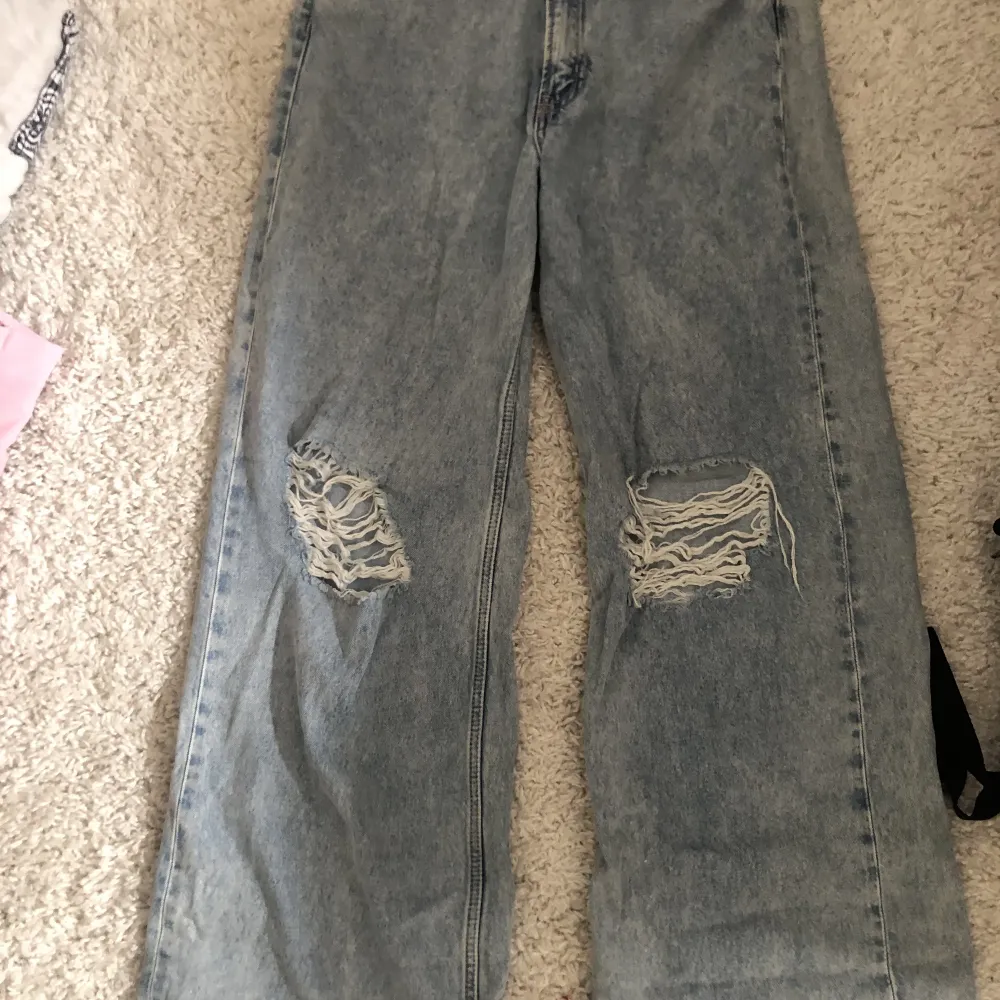 High waist jeans . Jeans & Byxor.