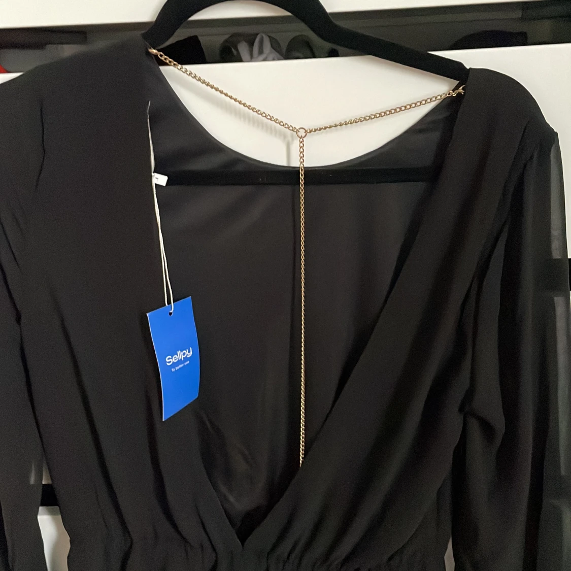 Kläning med öppenrygg - 90