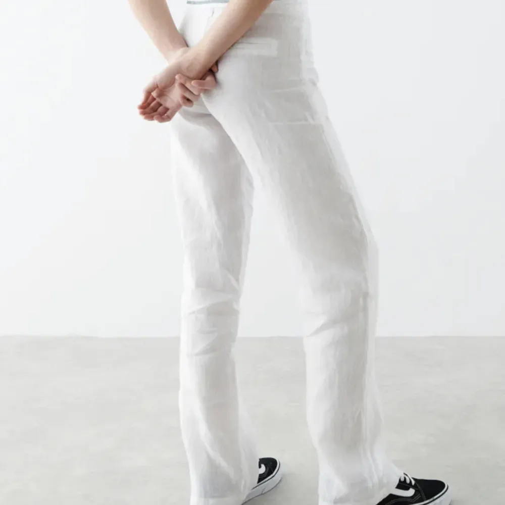 Lågmidjade linnebyxor från iza och elles kollektion med Gina Tricot!! Såå fin passform. Jeans & Byxor.