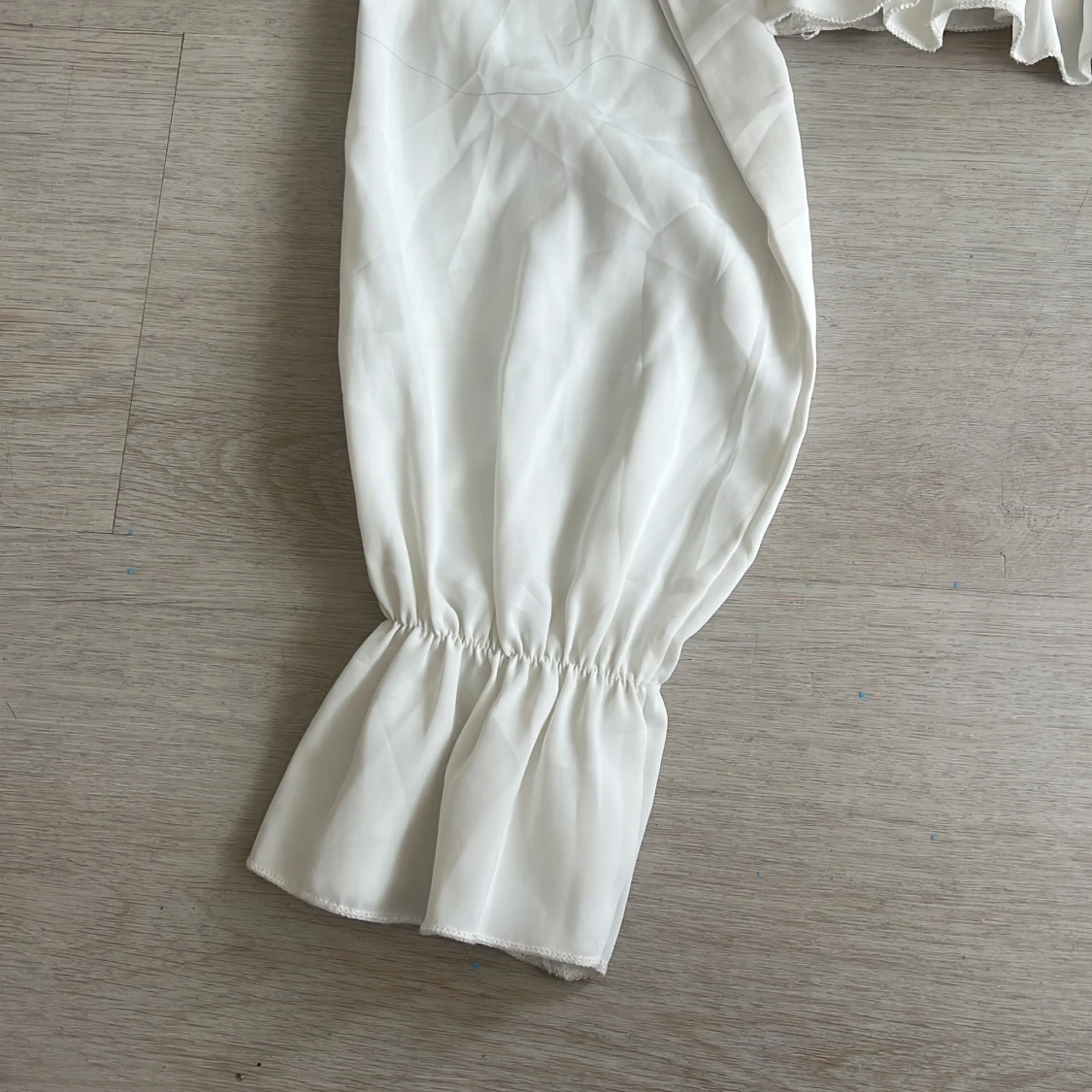 Blus off Shoulder  - 90