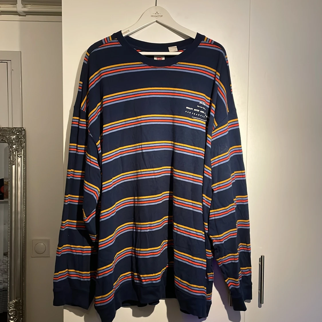 Randig tröja från Levis - 90