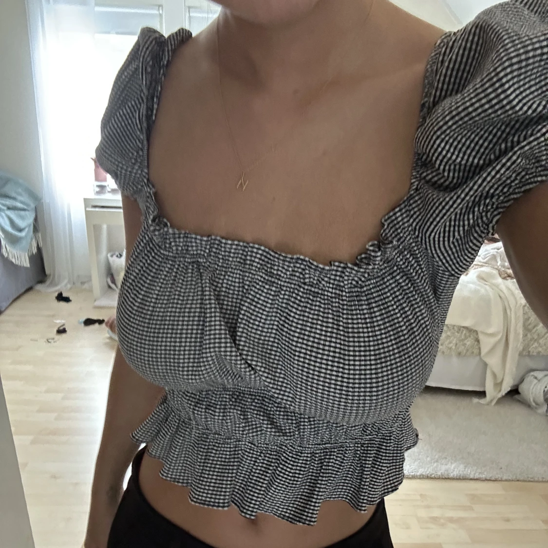 Randig topp med puffärmar - 91