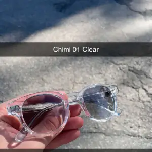 Chimi 01 Clear utan låda inga repor eller fel på dem