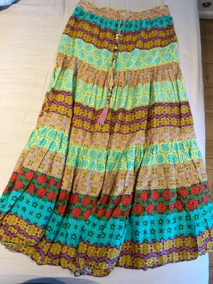 Superfin långkjol från Zara - Supernice kjol från Zara i storlek S.