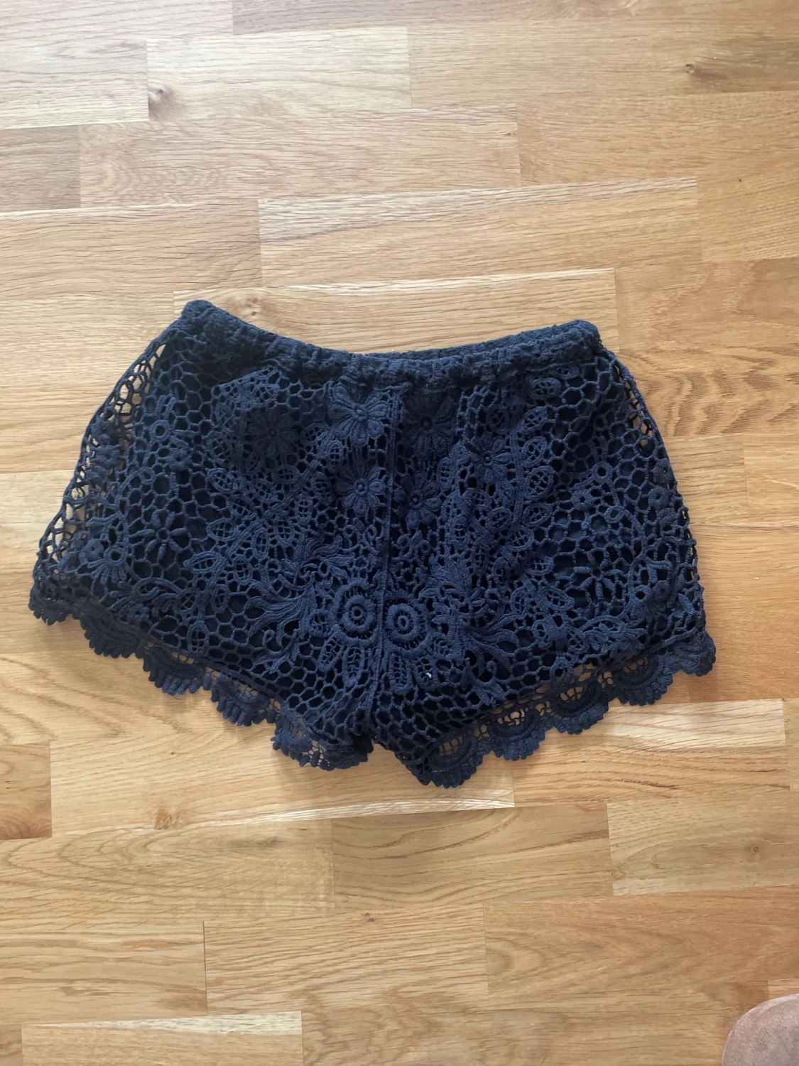 Svarta spetsshorts - 90