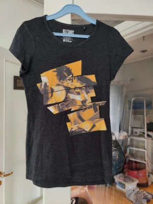 Blizzard Overwatch  - Original merch stl small dam. Mkt bra skick.