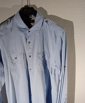 Skjorta Herr Tommy Hilfiger - Klassisk Tommy Hilfiger skjorta köpt i USA. Kmappt använd