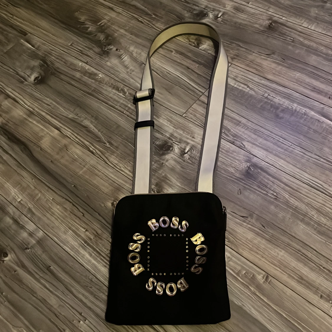 Axel väska från hugo Boss