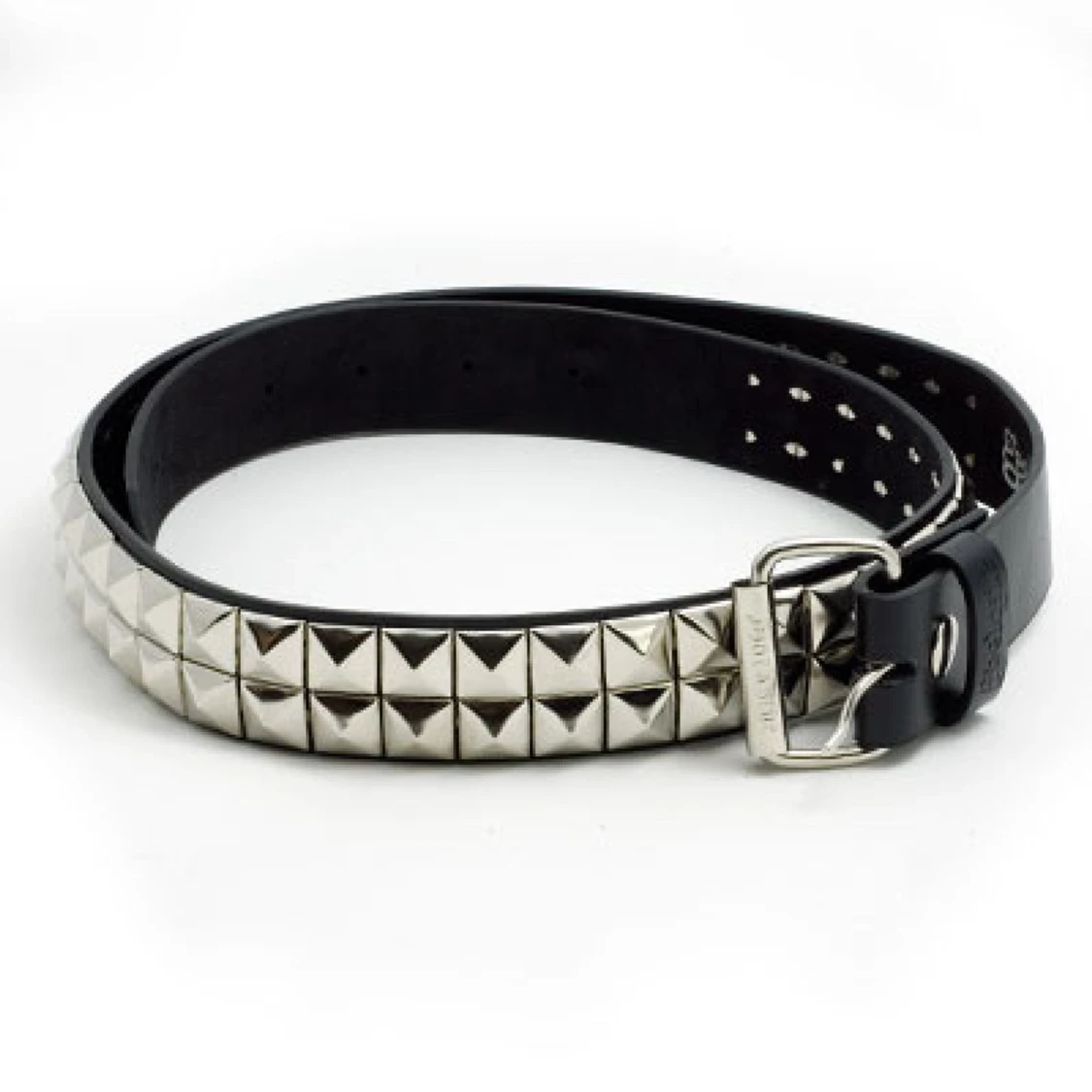 Nitbälte/skärp i metall och faux läder. - 90