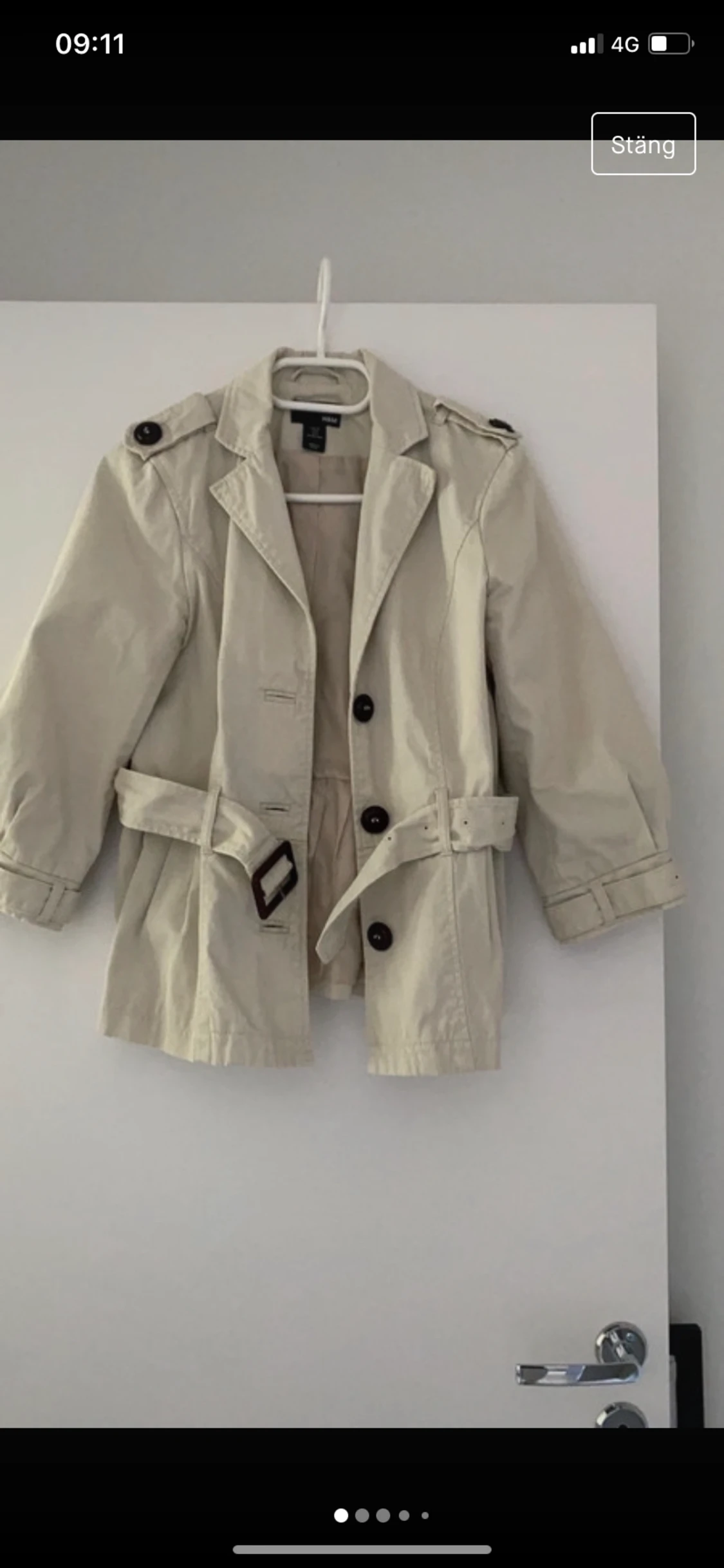 Söt beige treanchcoat