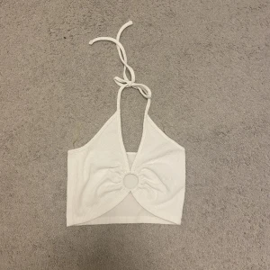 Halter neck - Jättesnygg halter topp! Använd få gånger då den inte riktigt är min stil längre