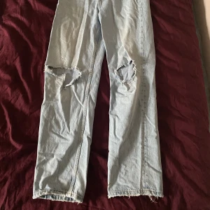 Widelegg jeans  - Från Gina tricot använder inte dethär så mycket längre. Skriv gärna vid fundering eller om du vill ha mera bilder🫶
