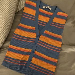 Stickad topp - Jättefin topp från zara! Som ny. Storlek M❤️