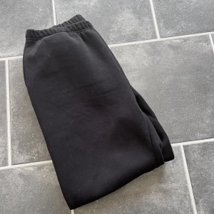 Mjukisbyxor från ginatricit - Aldrig använda 