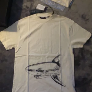 Palm angels - Helt ny Palm angels t-shirt med tags Finns i S, M & L