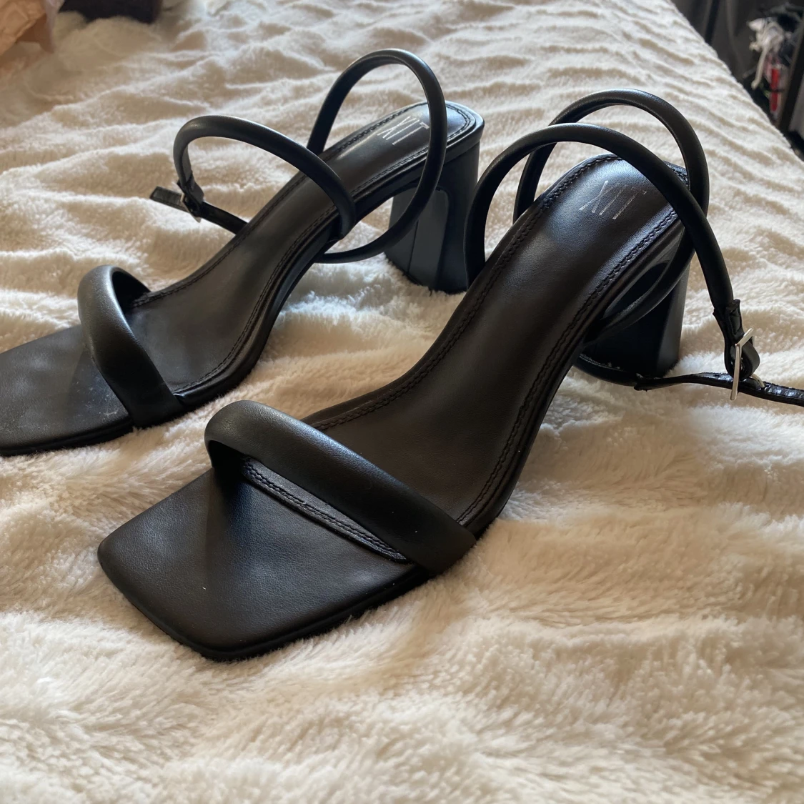 Svarta klackar  - 90