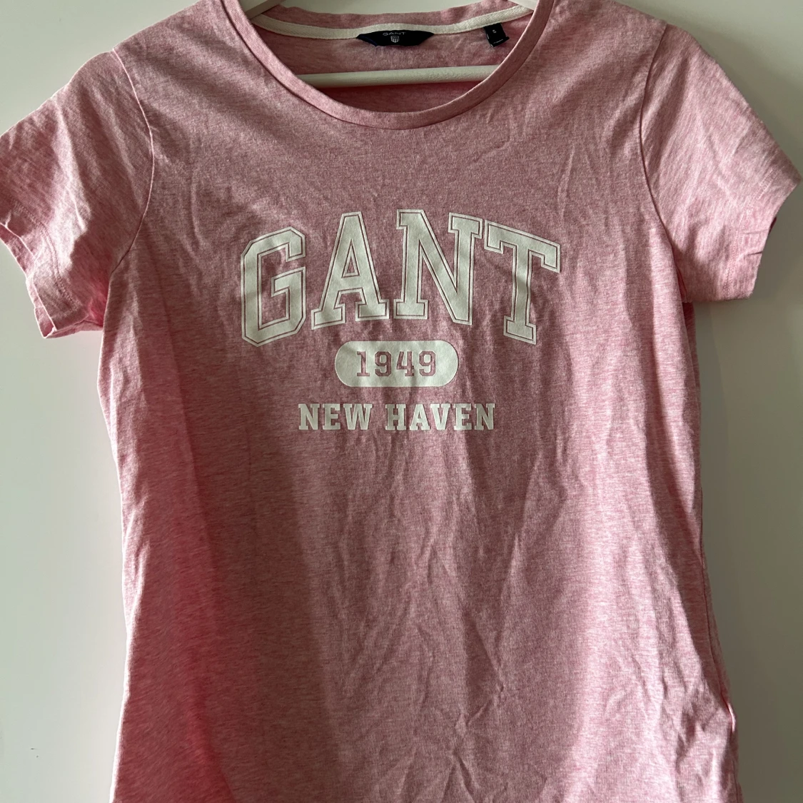 Rosa gant T-shirt