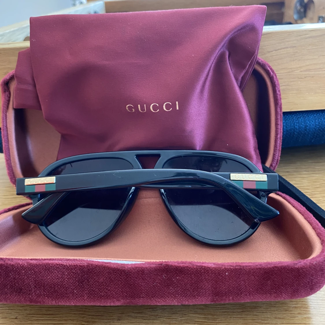 Gucci solglasögon  - 90