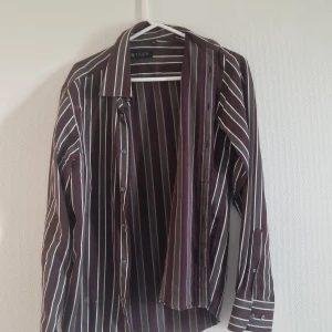 Tiger of sweden Skjorta - Säljes i fint skick flerfärgad se bilder storlek 40