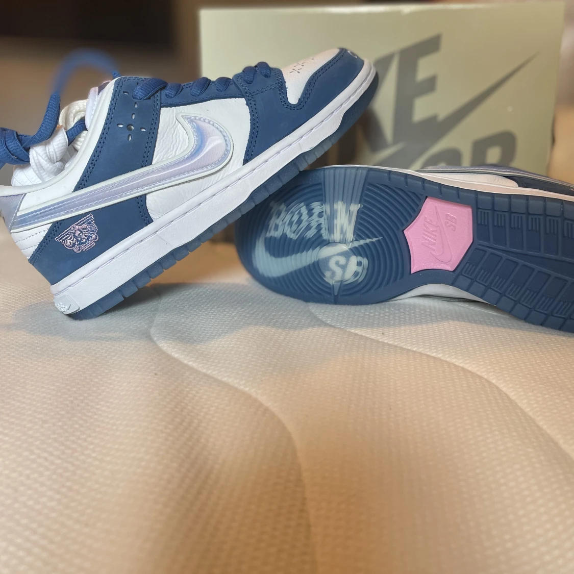 Nike dunk sb low BORN X RAISED 