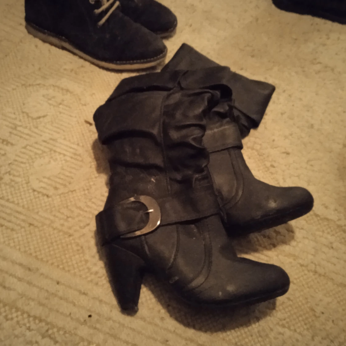 Stövletter med klack - 90