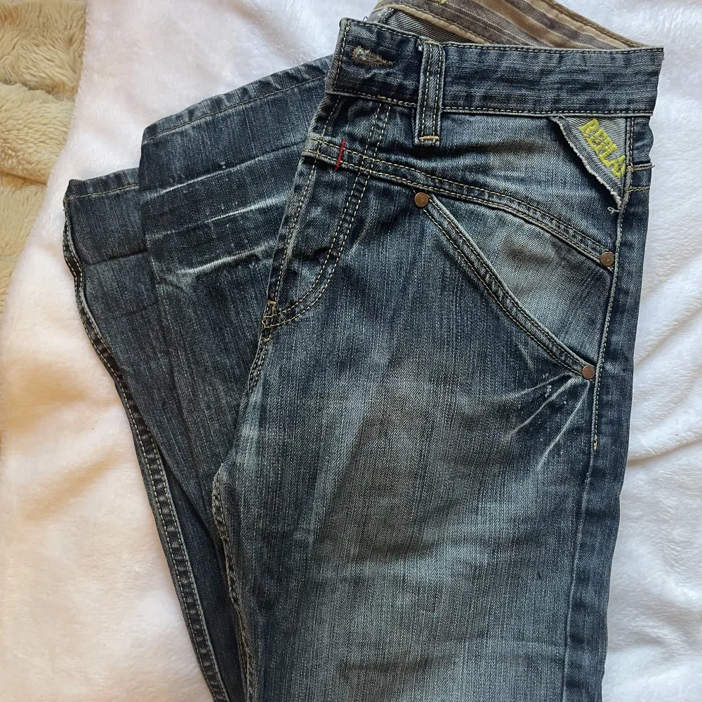 Replay lågmidjad jeans . Jeans & Byxor.