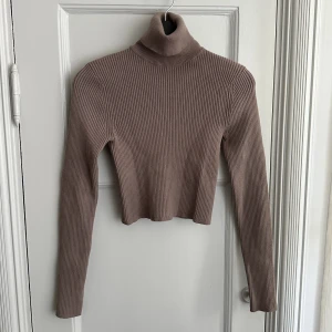 Polotröja, cropped  - Fint skick!