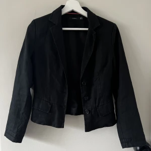 Kavaj  - Söt liten kavaj från InWear Essentials!