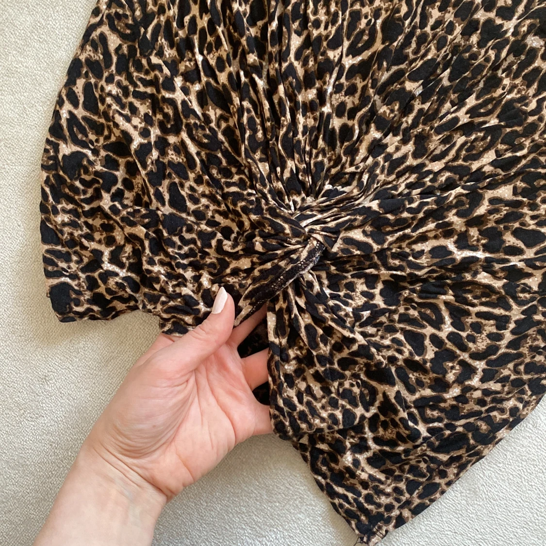 Leopardmönstrad t-shirt - 90