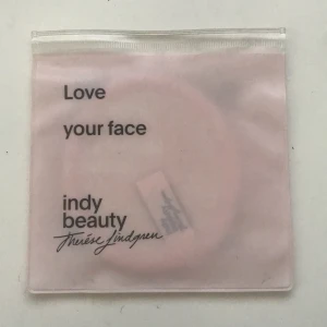 INDY BEAUTY - Indy beauty ansiktshandduk! Aldrig använts. 50kr+15kr frakt! Kom DM 