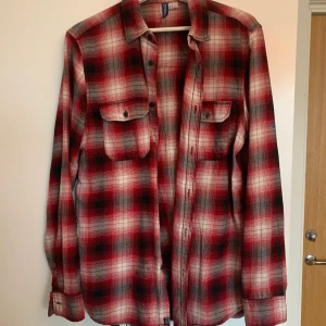 Flanellskjorta  - Flanellskjorta, bra skick 