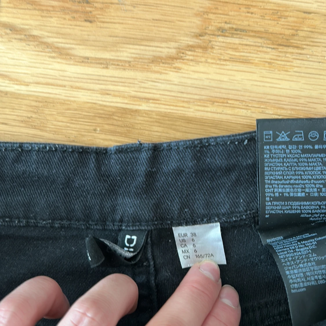 Svarta vida byxor - 90